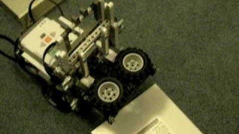 Lego NXT forklift