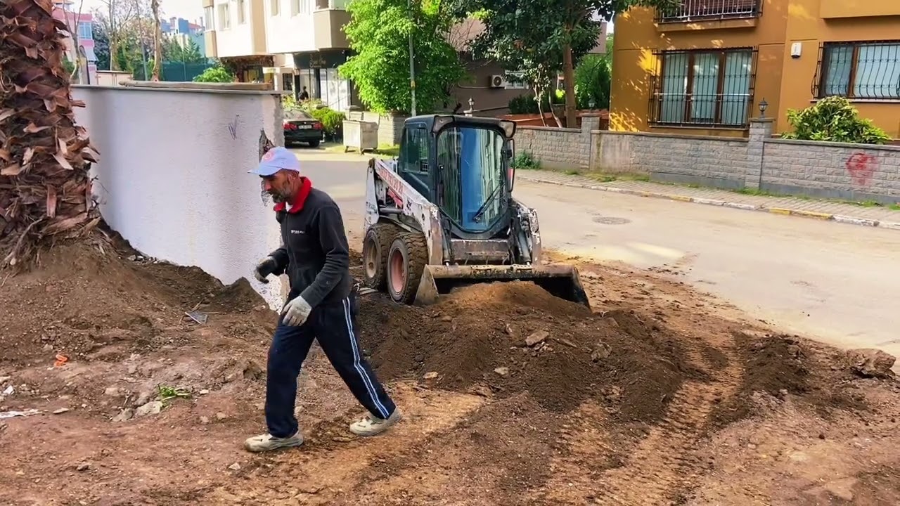 Bobcat ile Peyzaj ve Toprak Serme — Kiralık Bobcat