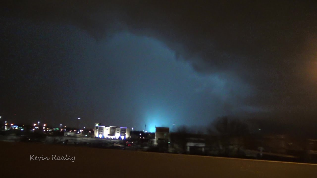 Severe Storm with powerflash Springfield, IL 3 6 17