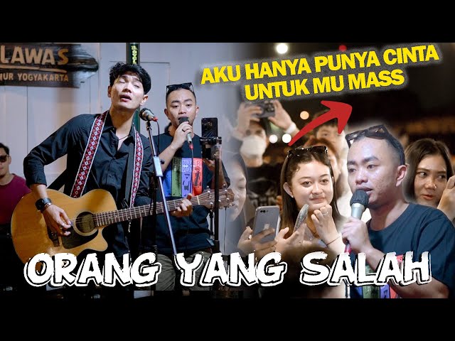 Orang Yang Salah - Luvia Band (Live Ngamen) Zidan Ft Tri Suaka class=