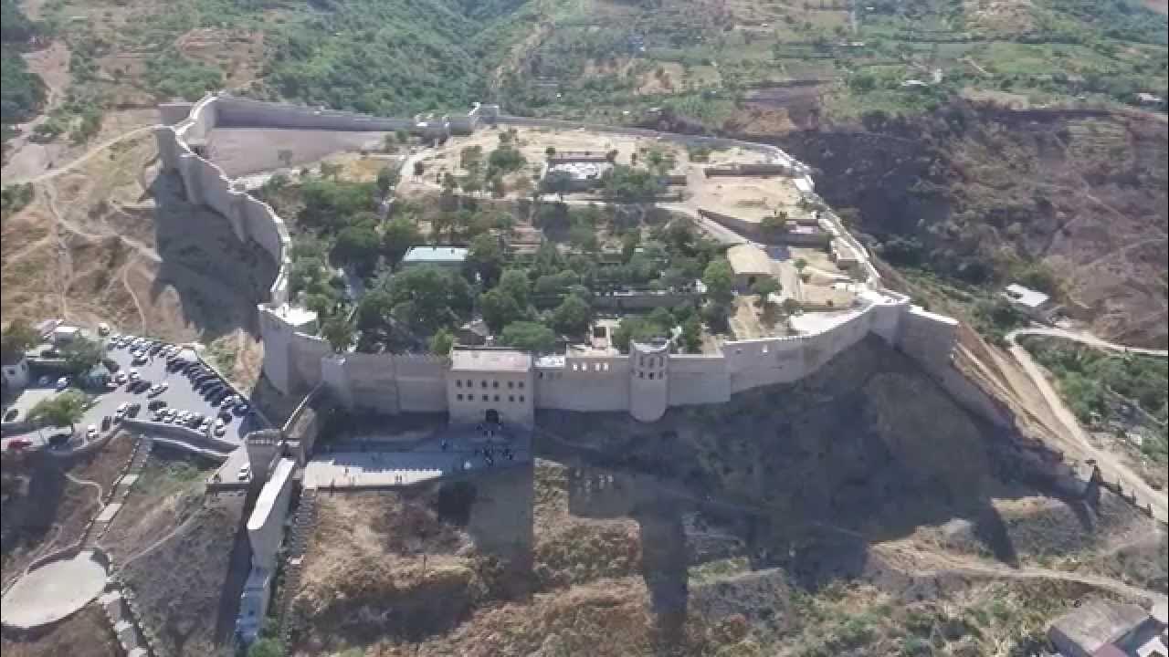 Дербент крепость с высоты птичьего полета