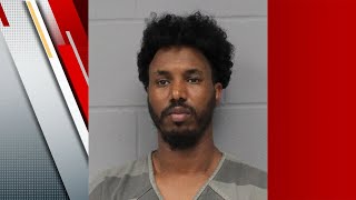 Driver arrested after 5 killed in 17-vehicle crash on Interstate 35 in Austin, police say