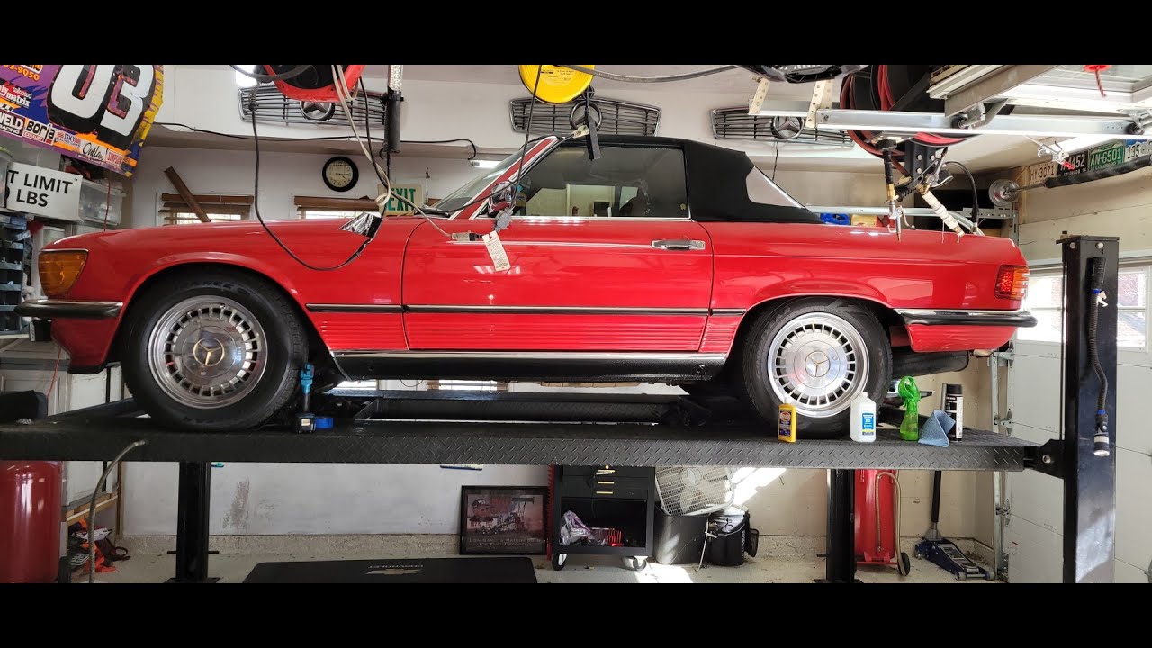 Mercedes-Benz R107 560SL rocker repaint. Very easy job costing about ...