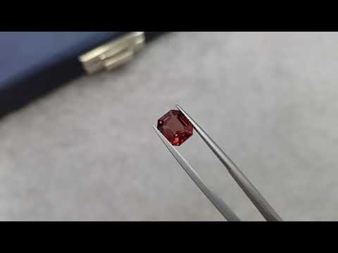 Brilliant red octagon cut zircon 3.43 ct Video  № 2