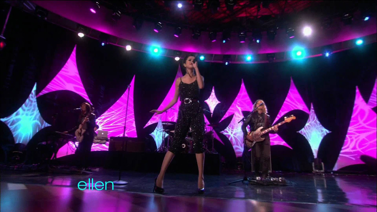 HD Selena Gomez - A Year Without Rain [The Ellen DeGeneres Show]