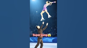“Unbelievable Ice Skating Lift – Pure Art on Ice!”#viral#short 🔥😲