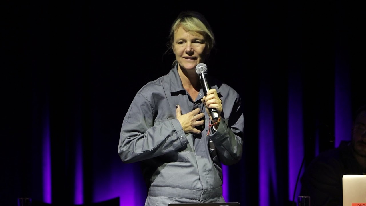 Laura van Dolron bij Nieuw Utrechts Toneel - De Futuristen