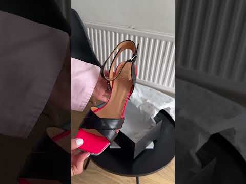 Second unboxing UGC video example from the Velena Lifestyle portfolio