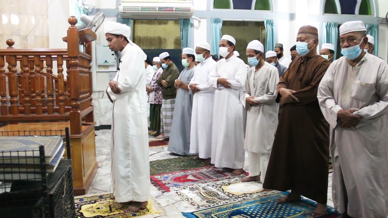 ละหมาด​ซุ​บฮี (สูญูดสัจดะห์)​ เดือน​รอมฏ​อน​ 1443 ฮฺ มัสยิด​อัร​ฮาม​ั​ร​ร​อ​ฮ​ี​มีน​ยะลา​