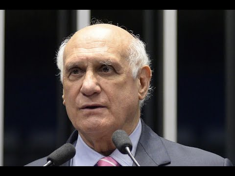 Lasier Martins esclarece que projeto que avalia servidores públicos qualifica o serviço