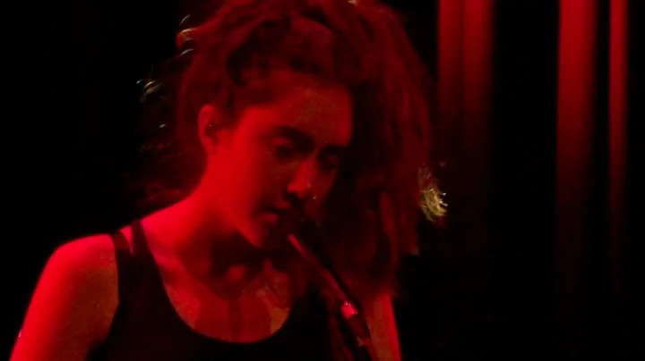 Let's Eat Grandma - Deep Six Textbook, Melkweg 23-04-2018 revisited