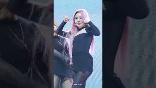 240326 WHEE IN THE MOOD BEYOND : HONGKONG [In The Mood] 휘인 세로 직캠 (WHEEIN FANCAM)