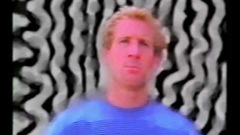 Robby Naish Long board loop windsurf video