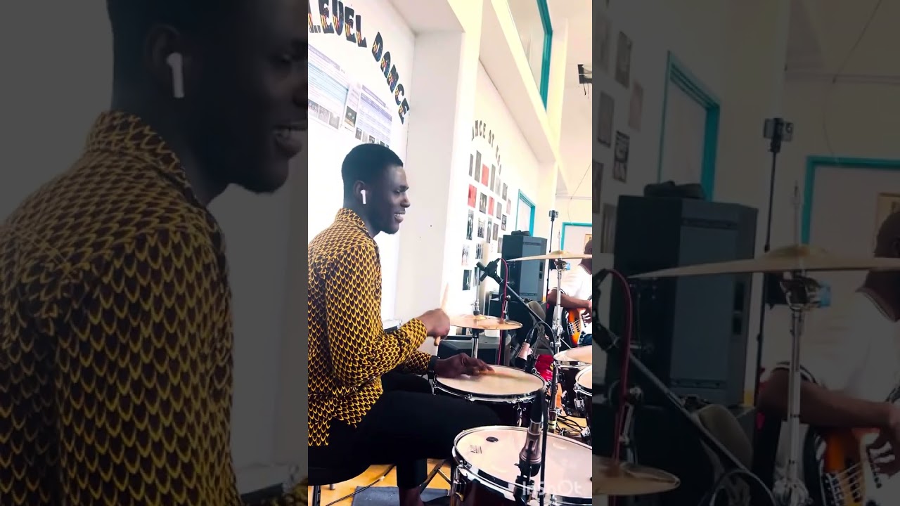 THIS GOSPEL REGGAE GROOVE  CAN MAKE YOU FORGET YOUR WORRIES. 🔥🔥 