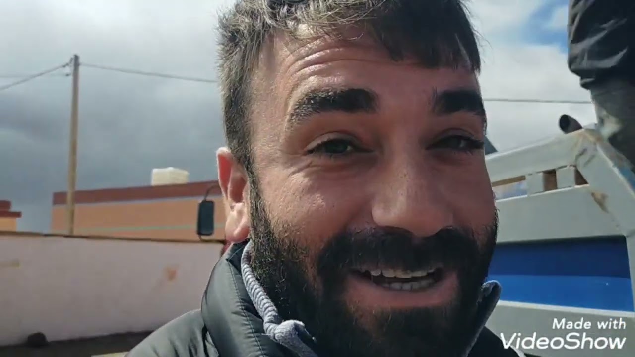 عين أحمر التي لا تنام تنقل لكم فيديو حول: حكاية بئر ( فيديو رقم 4).