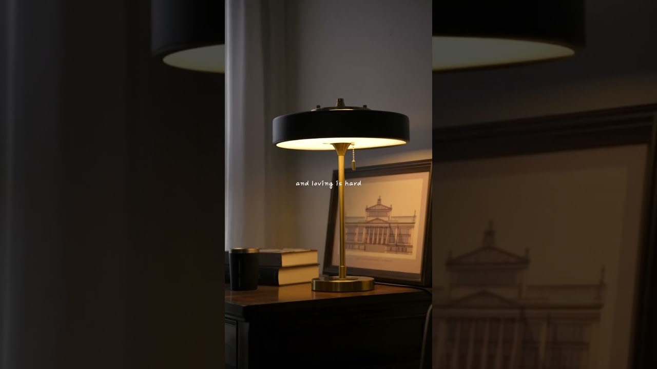 WOW Mid-Century Round Table Lamp with Pull Chain-wow8009