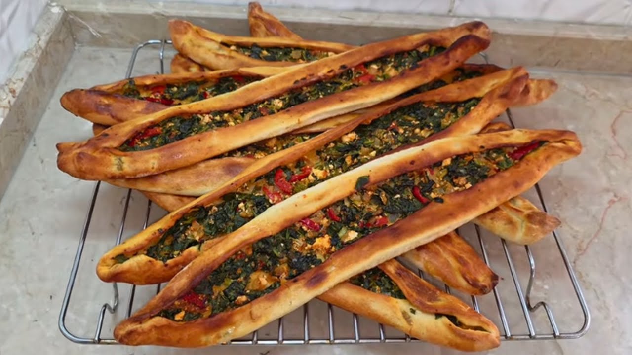 👉EVDE KOLAY ISPANAKLI PİDE TARİFİ 👉YİYENLER TARİF İSTİYOR #trending #food #recipe