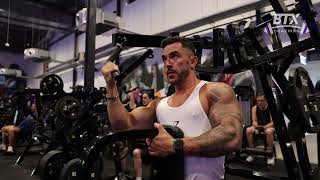 Hammer Strength Plate-Loaded Iso-Lateral Front Lat Pulldown