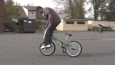 Andrew Parrish flatland bmx