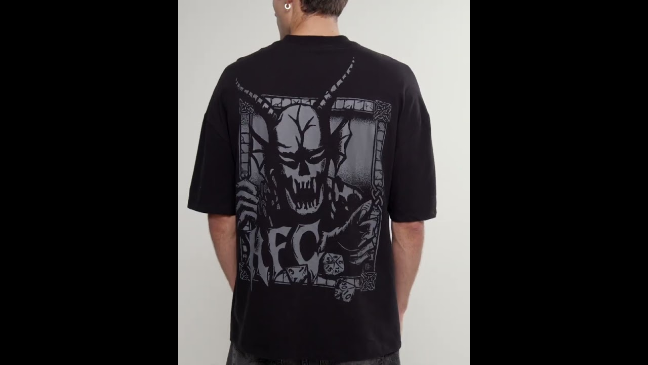 camiseta oversized preta hellfire club - preto