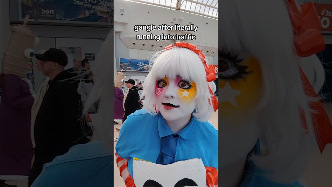 KINGER IN THE BG AAAA #tadc #gangle #theamazingdigitalcircus #cosplay #fyp #cosplayer