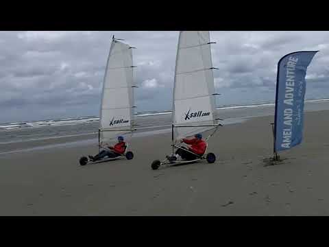 Zeezeiler strandt op Ameland
