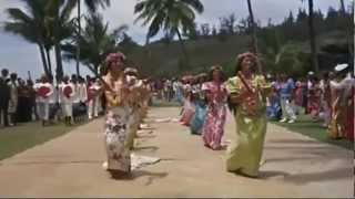 Vignette de la vidéo "Pearly Shells Sway a Hula (Die Hafenkneipe von Tahiti)"