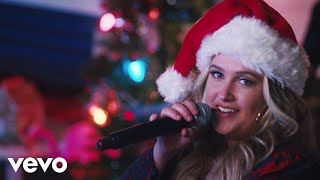 Priscilla Block - Rockin' Around The Christmas Tree (Acoustic Video)