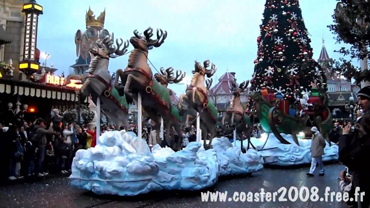 HD : Parade de Noël 2010 - Disneyland Paris