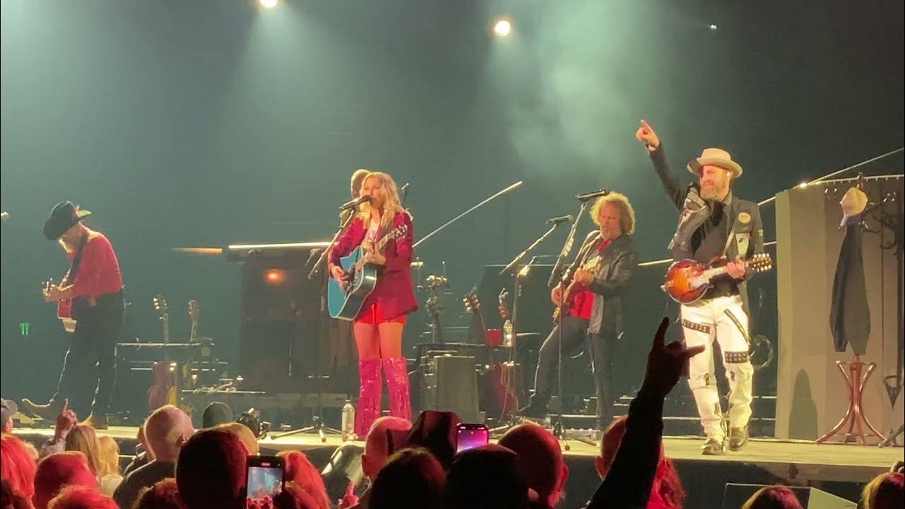 Sugarland - Baby Girl - 12/13/2024 Sugarland - Baby Girl - 12/13/2024