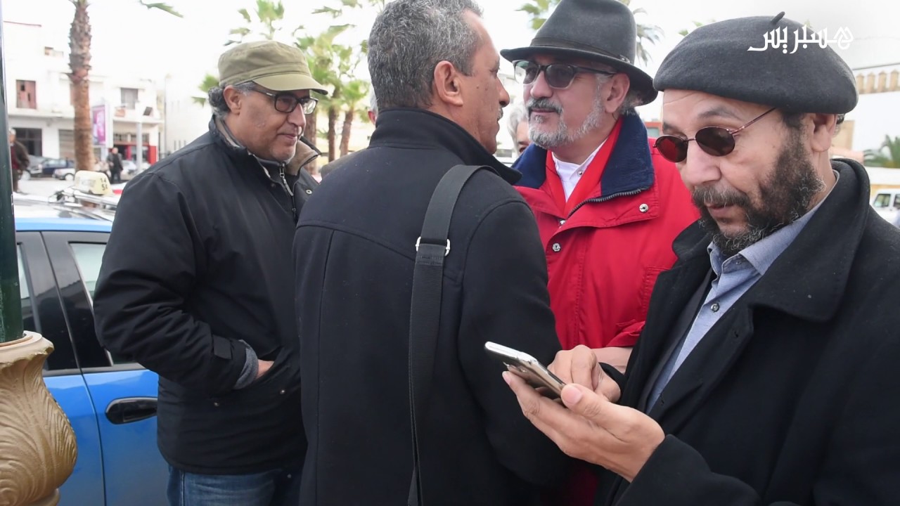 مشاهد من جنازة الفنان المسرحي جمال الدين الدخيسي