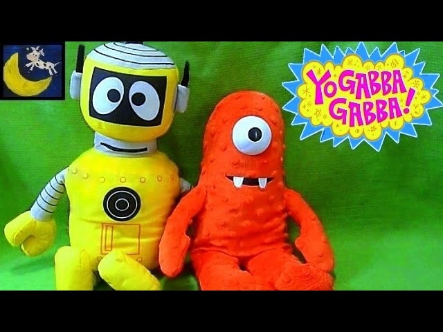 Muno, left, and Plex perform onstage at Yo Gabba Gabba! Live!: Get