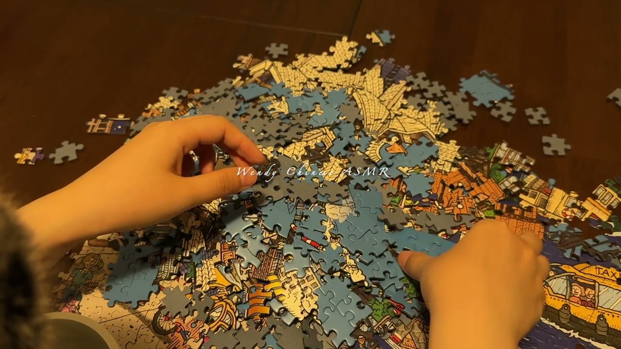 ASMR🧩Whispering in Chinese while Breaking a Jigsaw