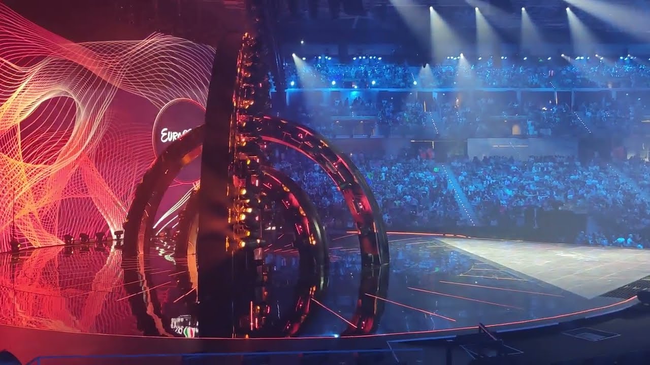 Arena while 2nd voting recap - Eurovision Song Contest 2022 - 2nd semifinal - Live from Arena