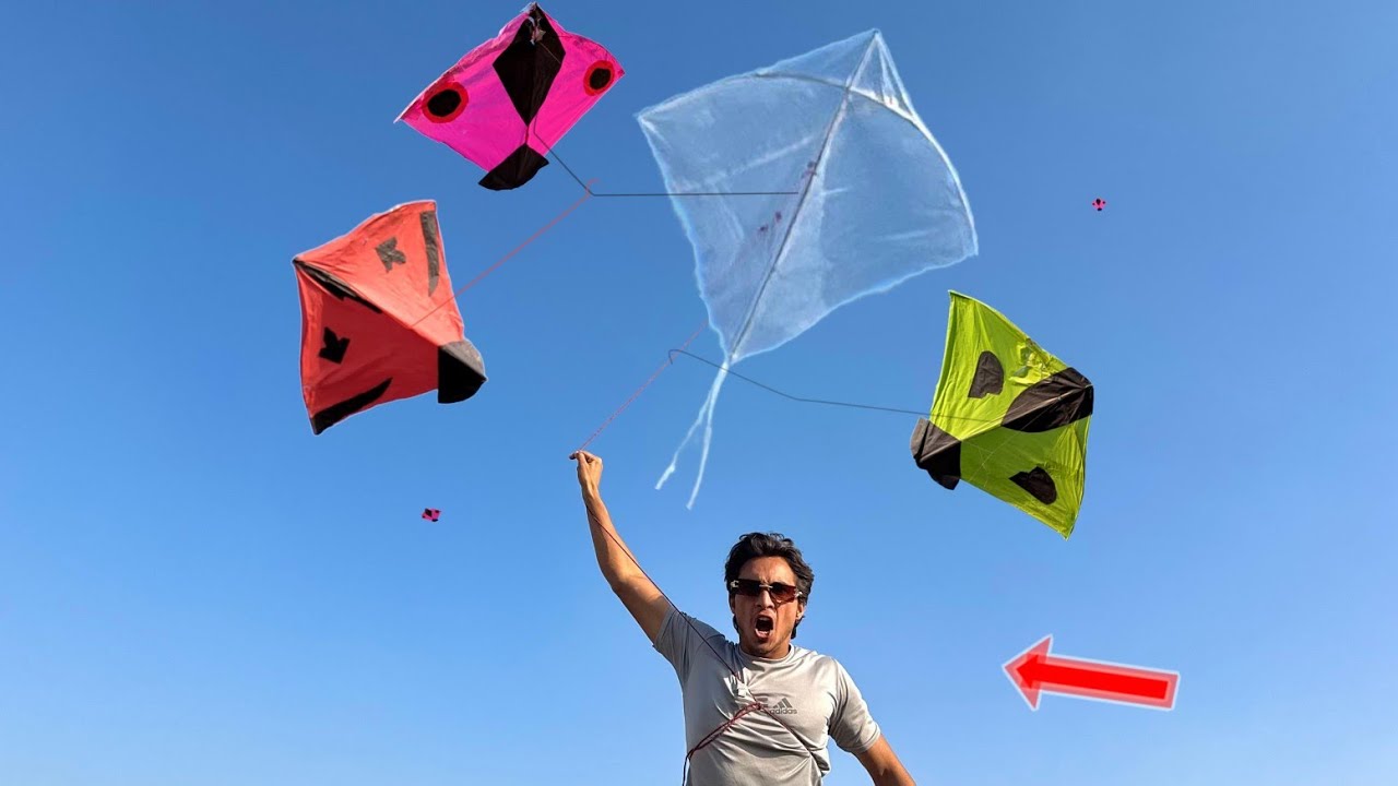 1 Big Plasticbag Kite Flying With 3 Small Kite Flying 