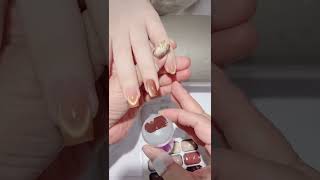 Golden Leaves & Jade Beauty: Autumn Nail Art Magic Unveiled