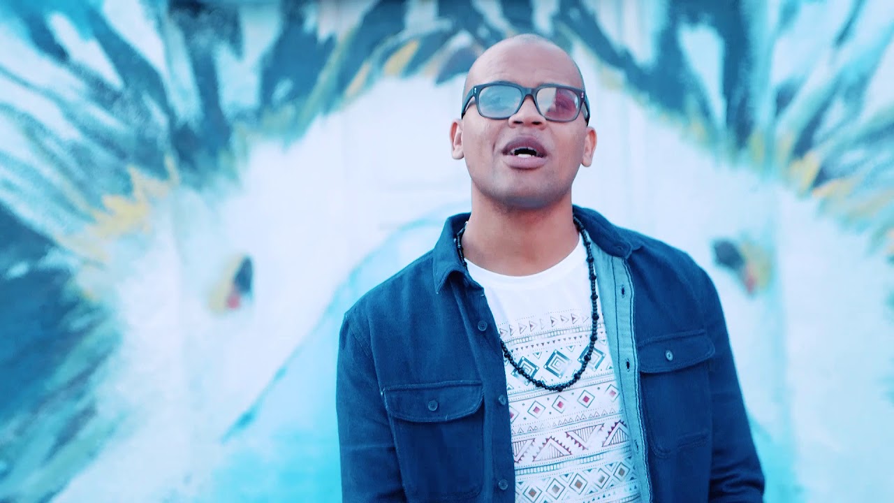 Sigui Pusha -  Jeffery Tromp (Official Music Video)