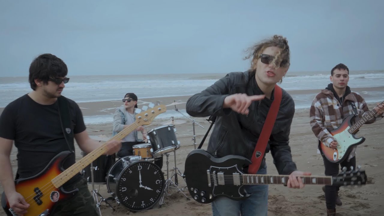 DISCONTINUOS - Lo Vas A Encontrar (Video Oficial)