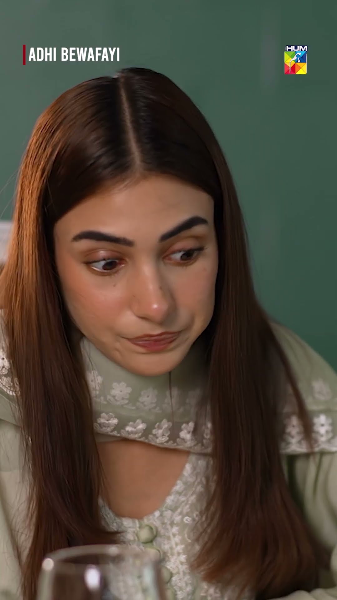 Adhi Bewafayi [BEST MOMENT] #alishbakhan #ahmedtahaghani #faiqkhan #adhibewafayi #shortsfeed #humtv
