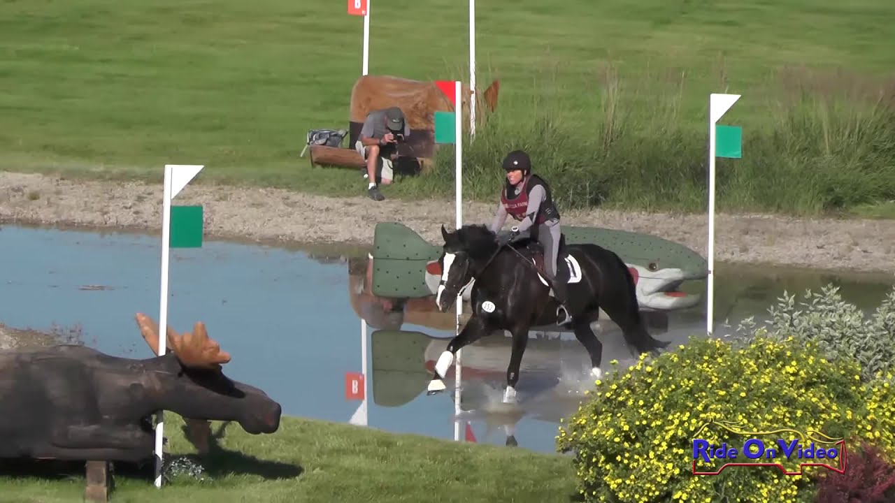 horseshoe bend 152XC Ania Szmorlinski on Brenna Breagh Preliminary Cross Country Rebecca Farm July 2019