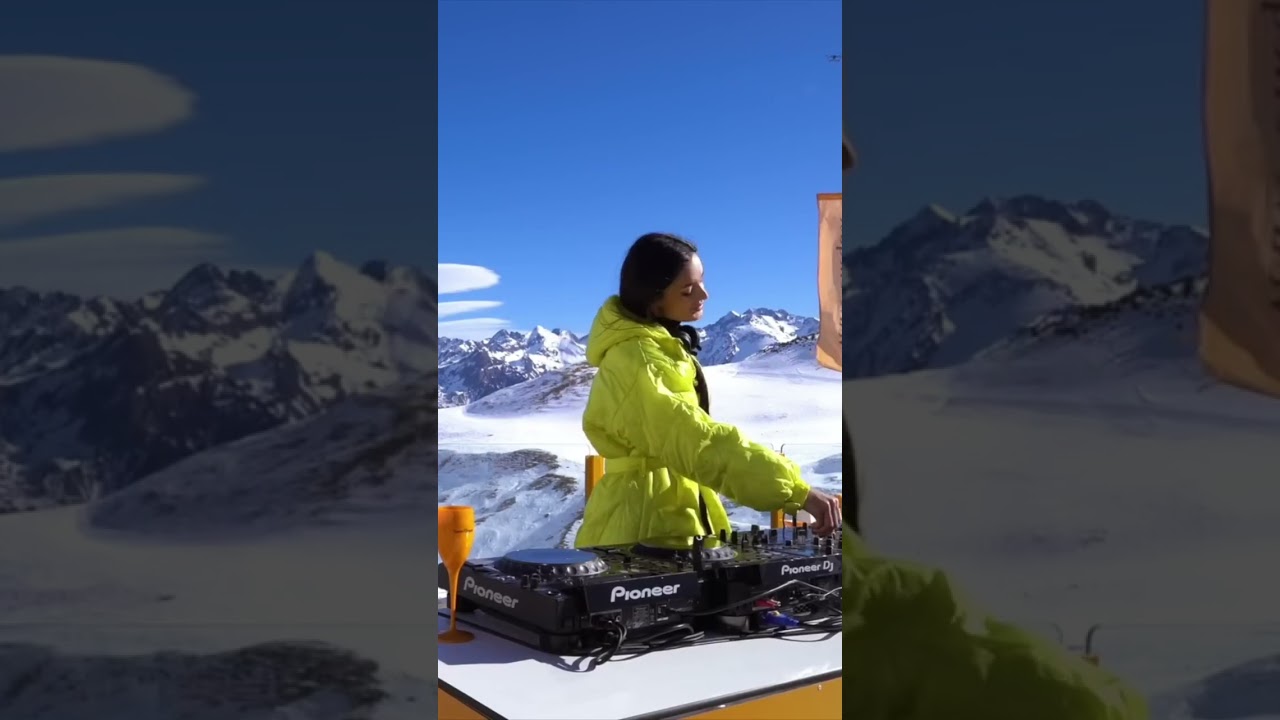 Progressive House in the mountains with Korolova... you can't go wrong! 🤘🏻🔥 adlı videoyu YouTube'da izle Progressive House in the mountains with Korolova... you can't go wrong! 🤘🏻🔥 adlı videoyu YouTube'da izle