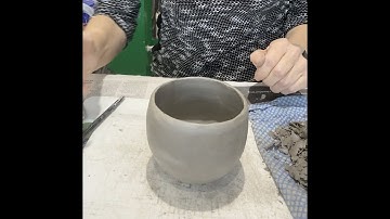 How to make a pinch pot with air-drying clay.