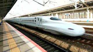 圧巻の時速300km/h迫力の新幹線通過シーン10連発