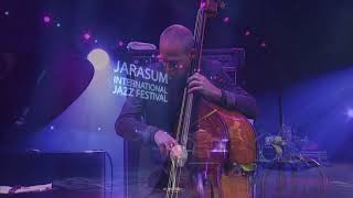 Avishai Cohen Trio - &#39;Dreaming&#39; live (Jarasum International Jazz Festival, 2017)