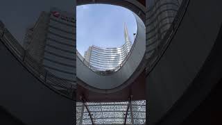 Piazza Gae Aulenti Milano Italia 🇮🇹 #bellezzaitaliana #travel #milano #italy #Gae aulenti