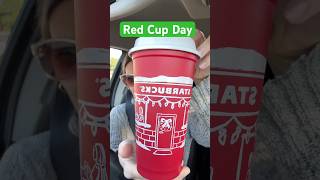 Red Cup Day at Starbucks!🎄 #starbucks #redcup #holidaydrinks #starbuckscups #freebies