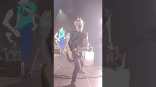 Download Lagu Give it to me baby. MP3