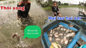 Đẩy Côn Bắt Cá lóc Đồng Mùa Nước Nổi Miền Tây | Xuân Khánh Vlog