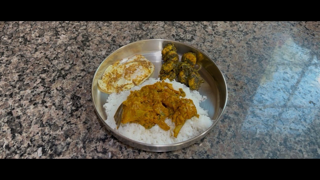 Curry Leaves Prawn Fry | Chicken Gravy.