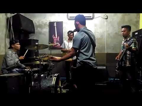 R.F.T.R(Rifa Band) Ingin kembali(jamrud cover)